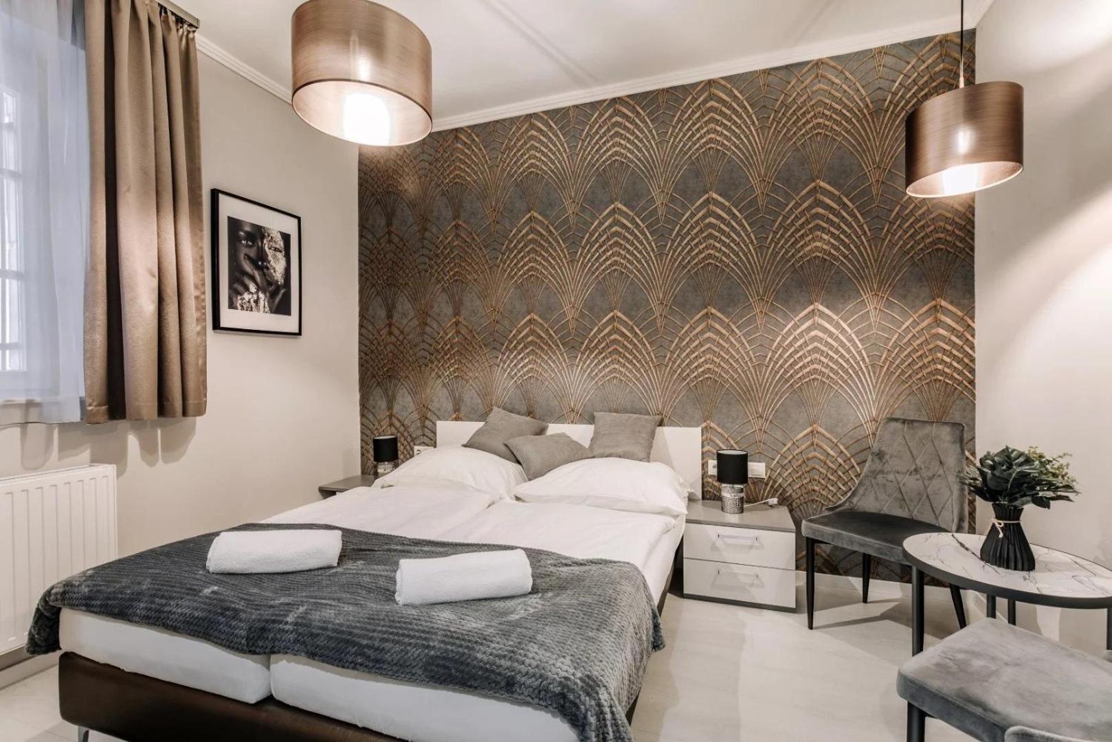 Apartmanhaz Soho Γκιόρ Εξωτερικό φωτογραφία