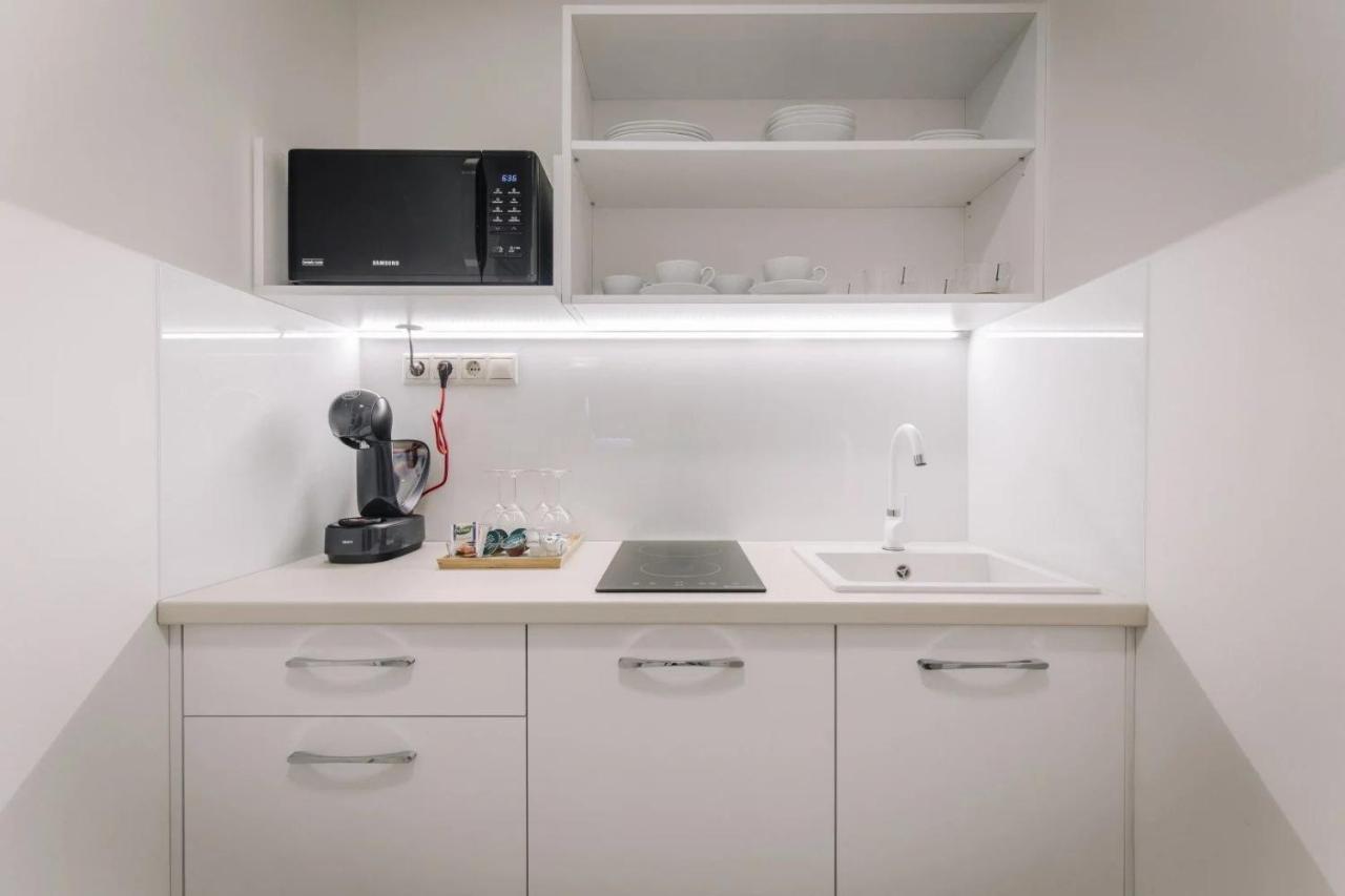 Apartmanhaz Soho Γκιόρ Εξωτερικό φωτογραφία