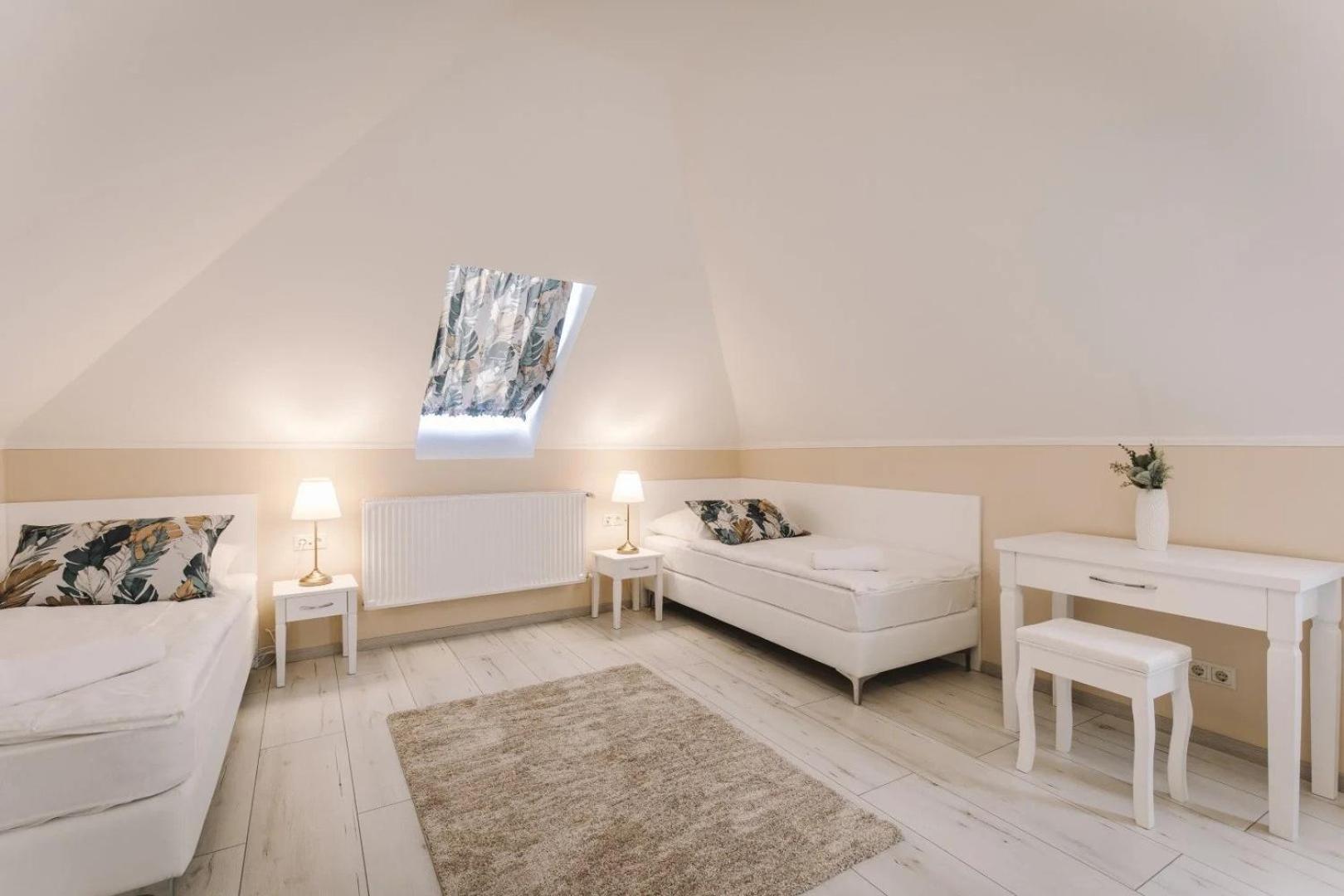Apartmanhaz Soho Γκιόρ Εξωτερικό φωτογραφία