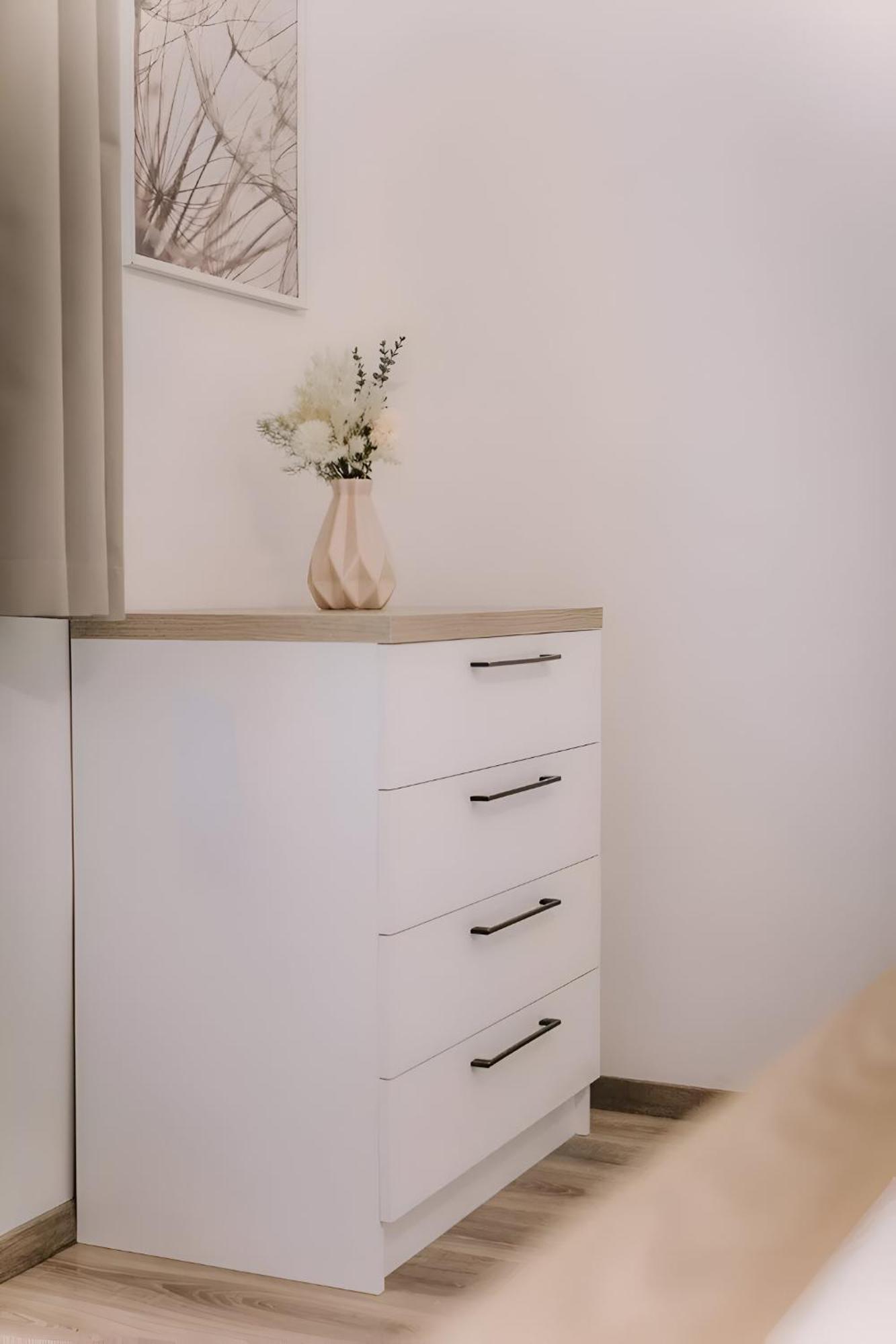 Apartmanhaz Soho Γκιόρ Εξωτερικό φωτογραφία